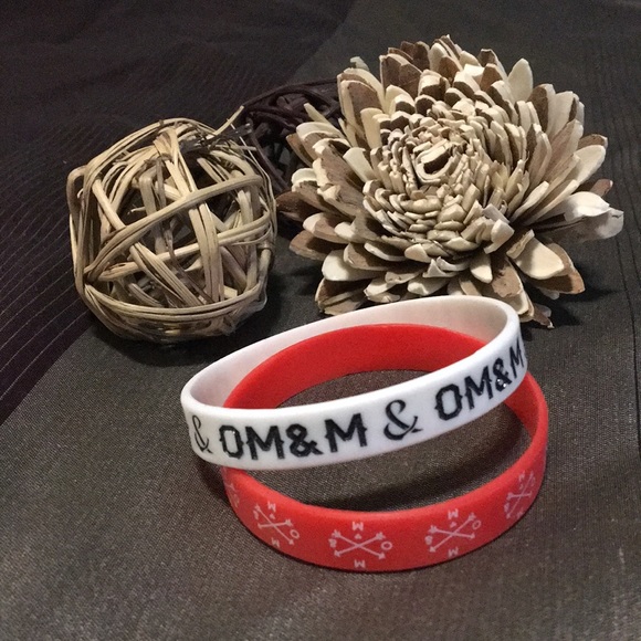 Merch Band Bracelets - Of Mice & Men - Picture 2 of 2